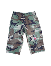 Load image into Gallery viewer, HKD 3/4 Camo Cargo shorts